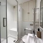 Le Balneo Jacuzzi Vieil Safranier Apartment *