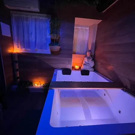 Le Balneo Jacuzzi Vieil Safranier Antibes