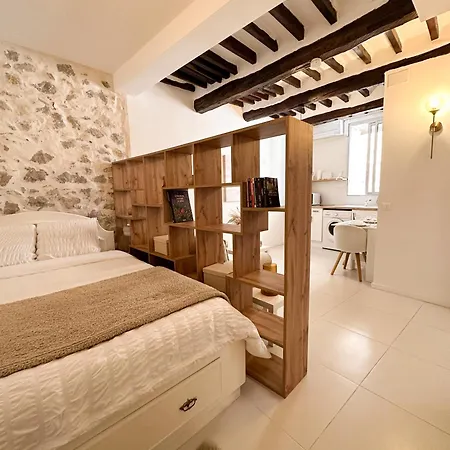 Le Balneo Jacuzzi Vieil Safranier *